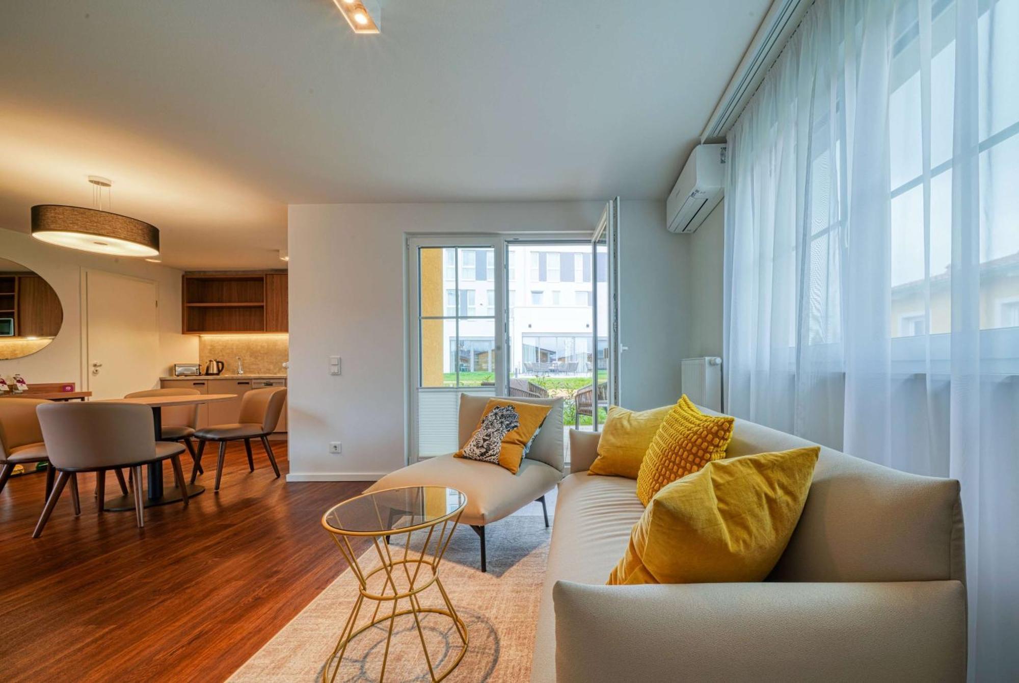 Fourside Hotel Ringsheim, Trademark Collection By Wyndham ภายนอก รูปภาพ